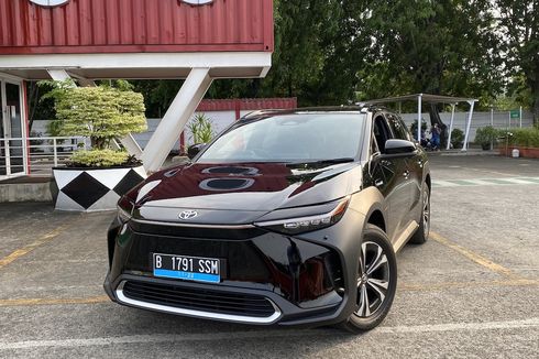 Toyota Coba Jelaskan Inden bZ4X Cukup Lama