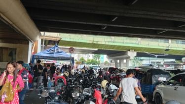 8 Pria Ditangkap Polisi karena Mematok Tarif Parkir Rp 100.000 di Tanah Abang