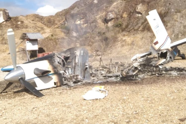 Masih Berduka, Maskapai AMA Hentikan Seluruh Aktivitas Penerbangan di Papua