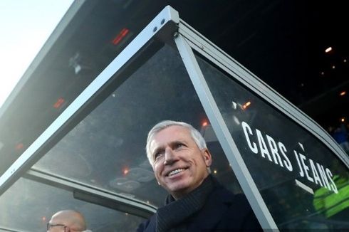 Eredivisie 2019-2020 Batal, Alan Pardew Justru Raup Bonus Rp 1,9 Miliar