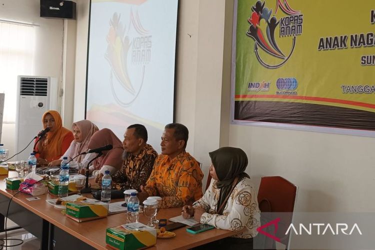 Koperasi Anak Nagari Minangkabau.