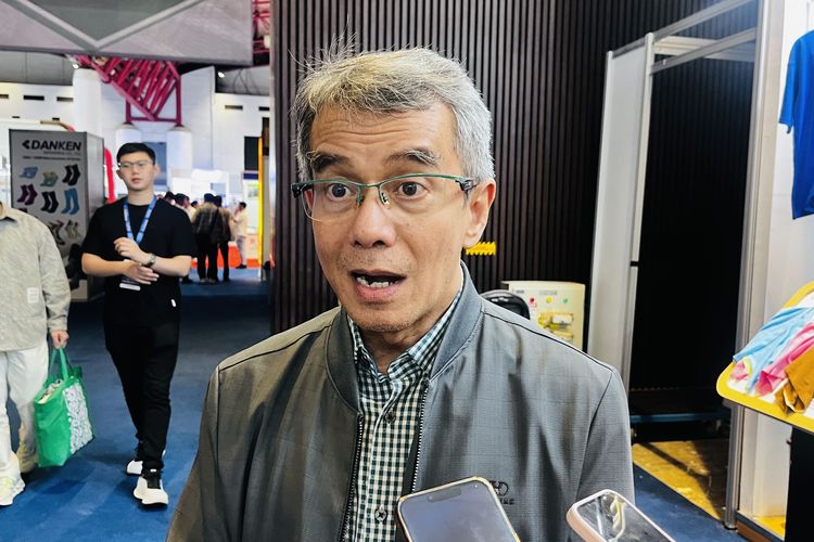 Selat Hormuz Ditutup: Pasokan Bahan Baku Tekstil Terganggu, Biaya Produksi Naik