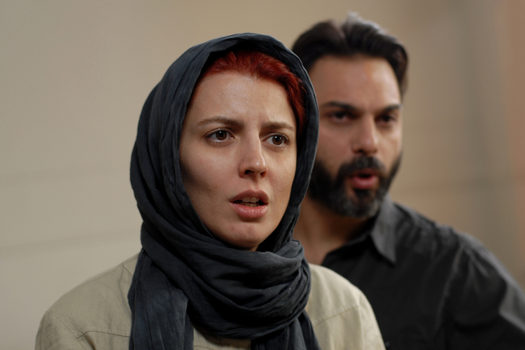 Leila Hatami and Payman Maadi in A Separation (2011)