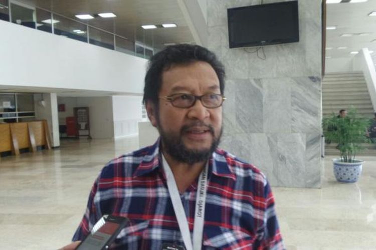 Korbid Polhukam Partai Golkar Yorrys Raweyai di Kompleks Parlemen, Senayan, Jakarta, Rabu (11/1/2017)