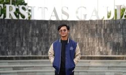 Kisah Zuhdi Bangkit dari Keterpurukan Sampai Diterima UGM dengan Beasiswa