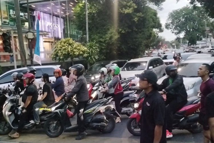Viral Polisi di Medan Cekcok dengan Pengendara karena Pengalihan Arus Saat Demo, Polrestabes Buka Suara