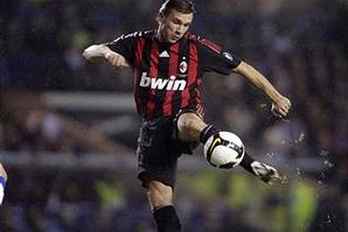 Penyerang AC Milan, Andriy Shevchenko.
