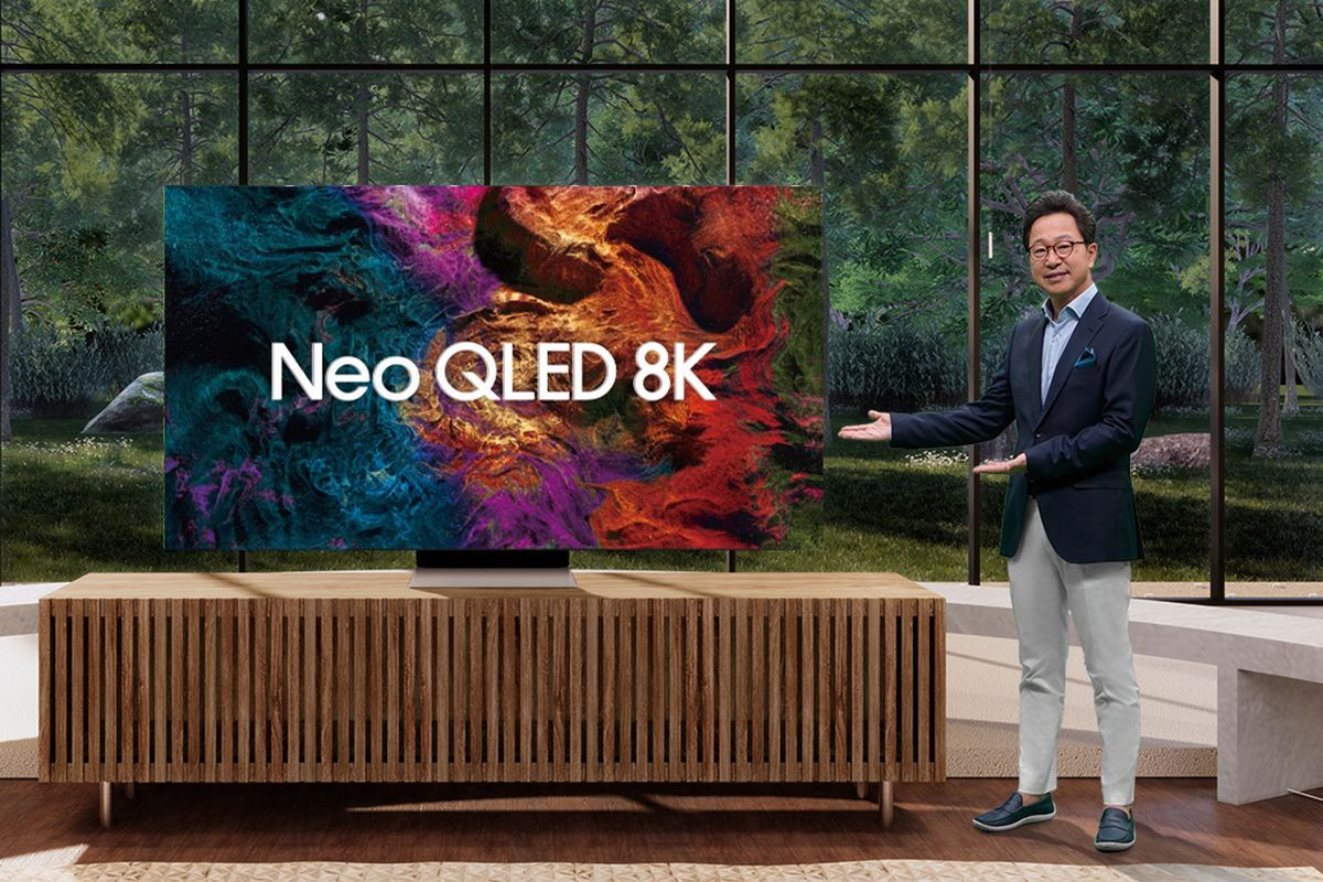 President Samsung Electronics Indonesia, Yoonsoo Kim memperkenalkan Samsung Neo QLED 8K 