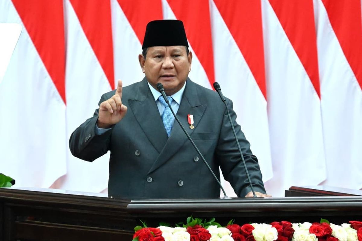 Presiden Prabowo Subianto menyatakan akan mempercepat renovasi 1.400 madrasah di seluruh Indonesia pada tahun 2025.