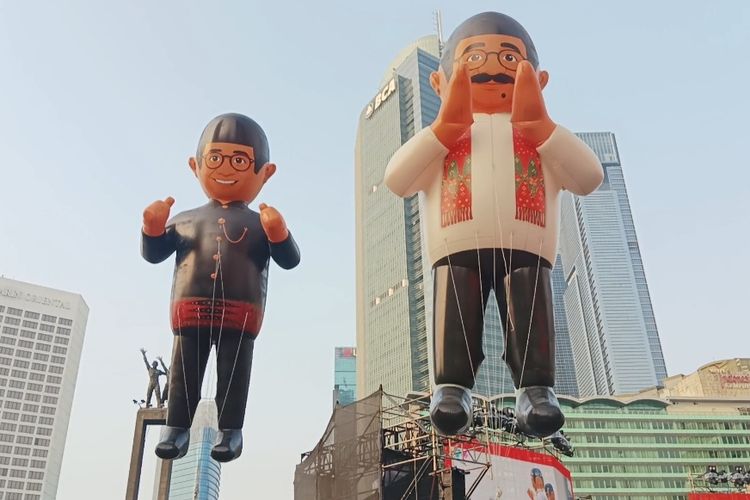 Balon Pramono-Rano Karno Raksasa Semarakkan 