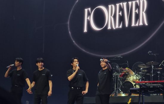Perkiraan Setlist Lagu Konser DAY6 Forever Young di Stadion Madya