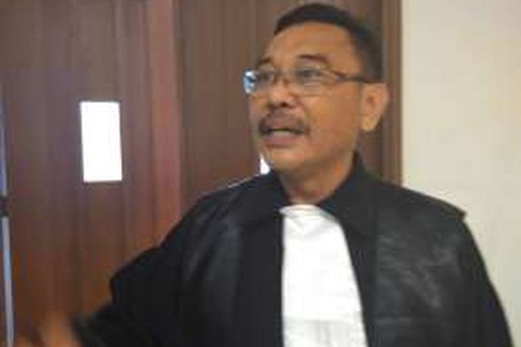 Pengacara Direktur PT Windu Tunggal Utama Abdul Khoir, Haeruddin Masarro