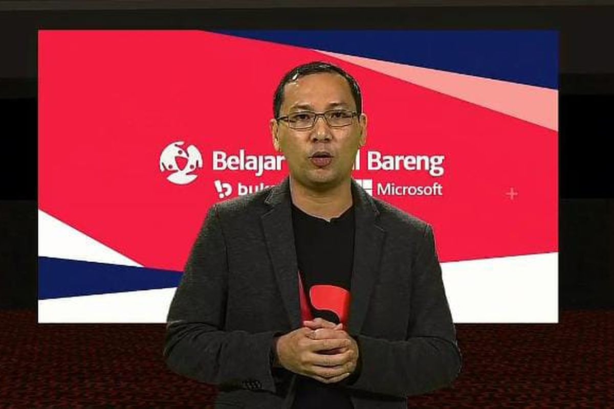 CEO Bukalapak, Rachmat Kaimuddin dalam acara peluncuran Belajar Digital Bareng Microsoft dan Bukalapak yang disiarkan secara virtual, Senin (8/3/2021). (Tangkapan layar).