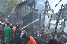 Kompor Gas Meledak, Tujuh Rumah di Samarinda Hangus Terbakar