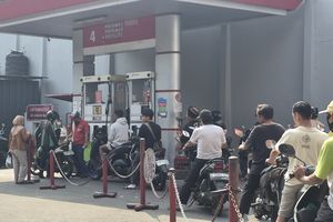 'Biarin Turun Kasta' Pengendara Motor Tetap Pilih Pertalite meski Harga Pertamax Turun