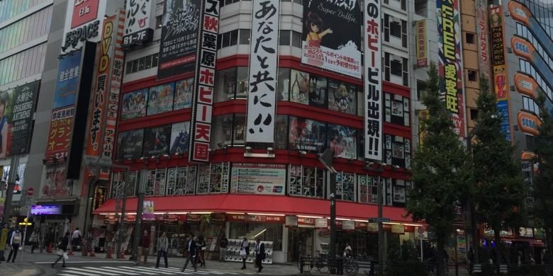 Akihabara Electronic Town di distrik Chiyoda ward, Tokyo, Jepang, Rabu (18/11/2015).