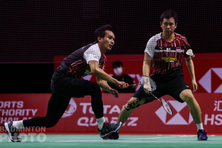 Ganda putra Indonesia, Mohammad Ahsan/Hendra Setiawan, gagal meraih trofi utama BWF World Tour Finals 2020 usai tumbang dari Lee Yang/Wang Chi-Lin, Minggu (31/1/2021) di Impact Arena, Thailand.