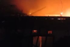 Ditinggal Tarawih Pemiliknya, 2 Rumah di Pasar Rebo Hangus Terbakar