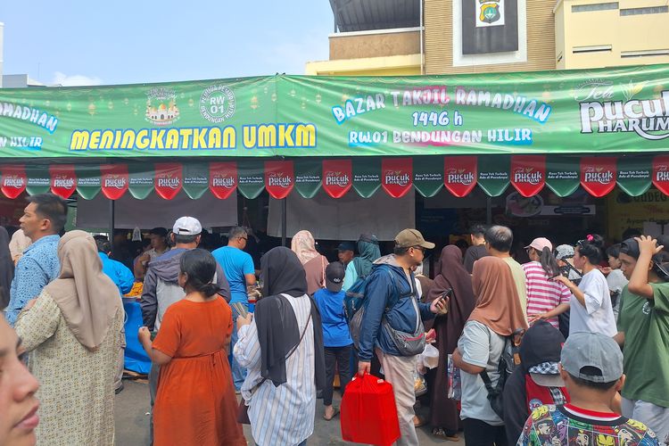 Istana Bubur Benhil, Surga Takjil yang Selalu Dinanti Setiap Ramadhan