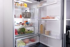 Tanpa Aliran Listrik, Berapa Lama Makanan Bertahan di Kulkas?