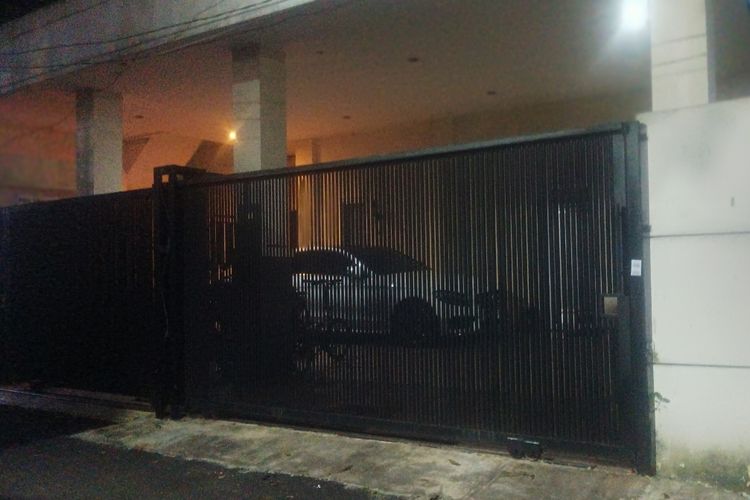 Warga Dengar Suara Benda Jatuh 5 Kali Sebelum Lihat 2 ART Tergeletak di Jakpus