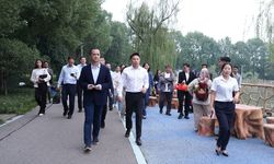 Pikat Anak Muda, Indonesia Bakal Adopsi Resep Desa Tajir China