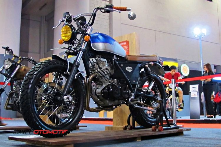 Motor Kustom Suzuki Thunder 250 di IIMS 2017