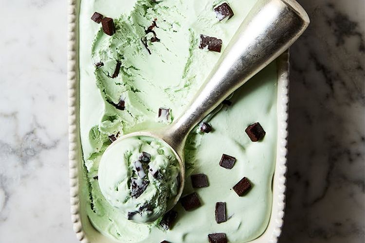 Es krim choco mint. 