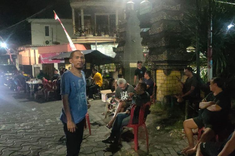 Suasana RT 14 RW 06 saat ronda malam yang dijalankan dengan penuh dukungan dari warga.