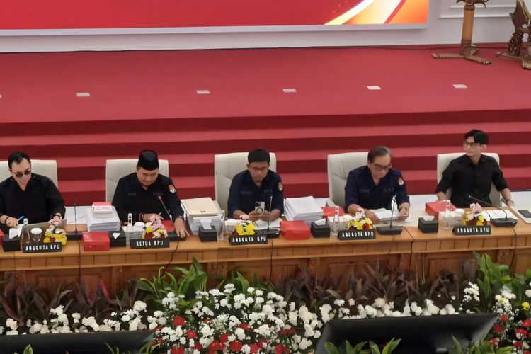 KPU Tetapkan 580 Caleg DPR Terpilih yang Lolos ke Senayan