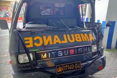 Ambulans Pembawa Jenazah Menabrak Mobil Boks di Sukabumi
