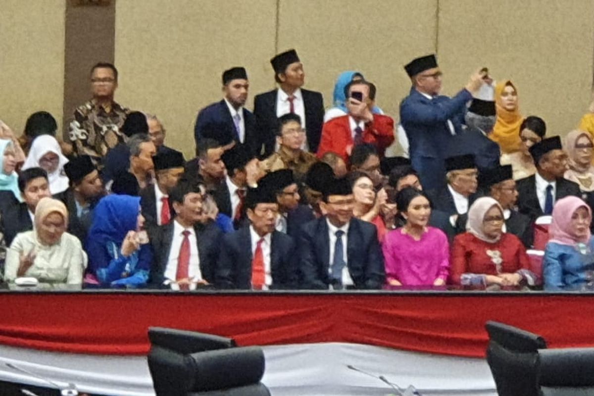 3 Mantan Gubernur DKI Jakarta, Sutiyoso, Basuki Tjahaja Purnama, dan Djarot Saiful Hidayat duduk bareng saat hadiri pelantikan Anggota DPRD DKI Jakarta, Senin (26/8/2019)