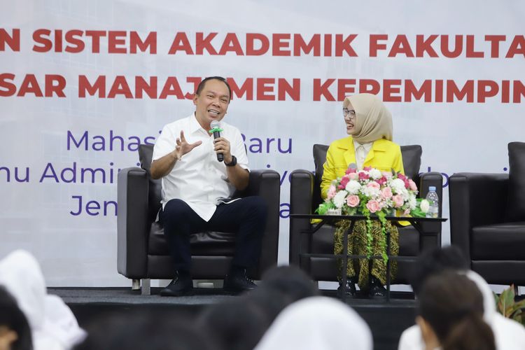 Dirut Jasa Raharja Rivan A Purwantono menjadi narasumber utama pada kuliah umum di FIA UI, Kamis (15/8/2024).