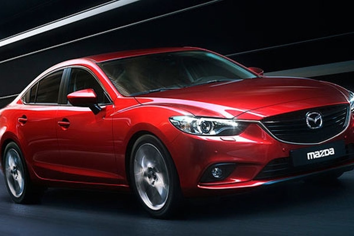 Mazda6, vesi Jepang dengan nama Atenzas dilengkapi dengan teknologi i-ACTIVSENSE