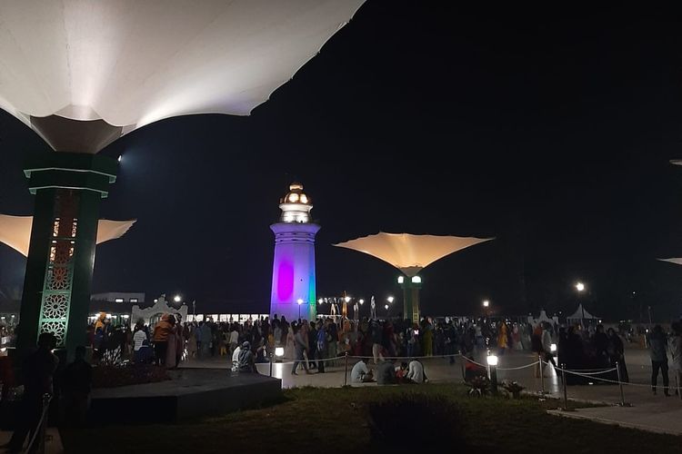 Masjid Banten Lama salah satu objek wisata di Kota Serang yang  akan dibatasi jumlah pengunjungnya setelah masuk zona merah. 