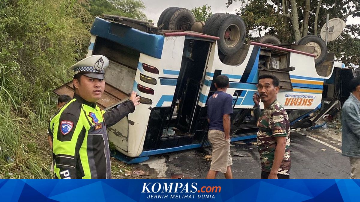 Bus Rombongan Pengantin Terbalik di Danau Ranau OKU Selatan, Diduga Tak Kuat Menanjak ~TR

Klik untuk baca: