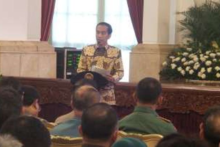 Presiden Jokowi saat memberikan pengarahan kepada peserta Rapat Koordinasi Nasional Satgas Pemberantasan Penangkapan Ikan Ilegal di Istana Merdka, Rabu (29/6/2016).