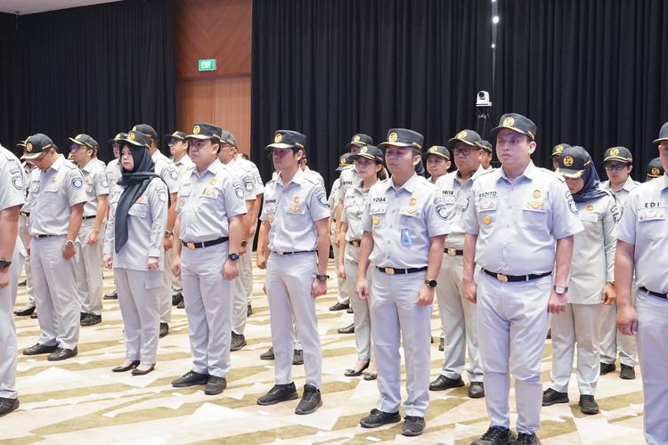 Suasana Apel Pengamanan Mudik Idul Fitri 1445 Hijriah Jasa Raharja di Kantor Pusat Jasa Raharja, Kuningan, Jakarta Selatan, Senin  (01/04/2024)