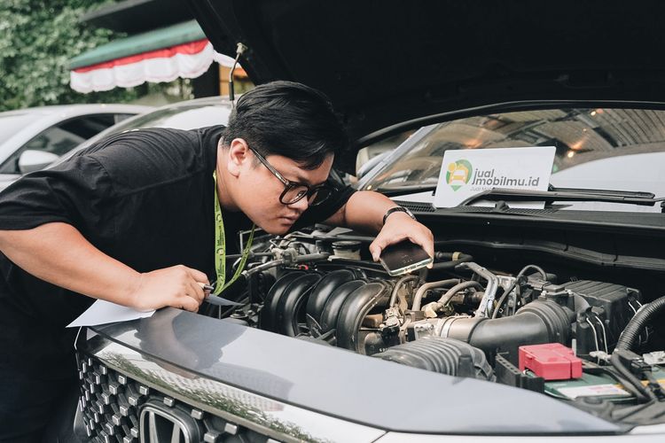 Jual Mobil Bekas Lebih Mudah, Kendaraan Masih Kredit juga Bisa