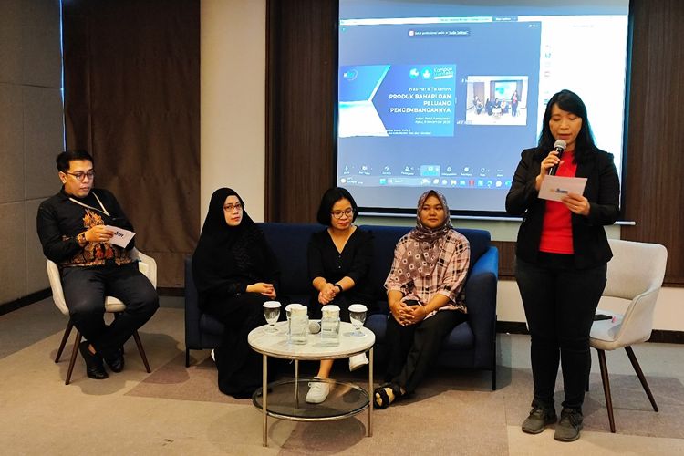 Webinar dan talk show UBM Kampus Ancol (17/11/2023) sebagai salah satu rangkaian program pengabdian kepada masyarakat bagi pelaku usaha pengolahan ikan asin di Cilincing, Jakarta Utara.