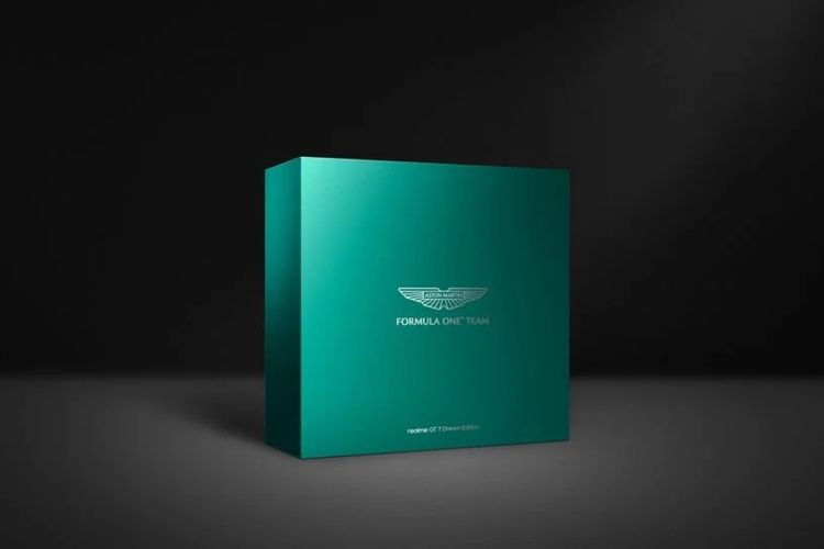 Realme GT7 Dream Edition Aston Martin