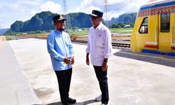 Kereta Api Makassar Segmen Barru-Maros Diresmikan, Gubernur Sulsel Harapkan Dorong Perekonomian dan Pariwisata