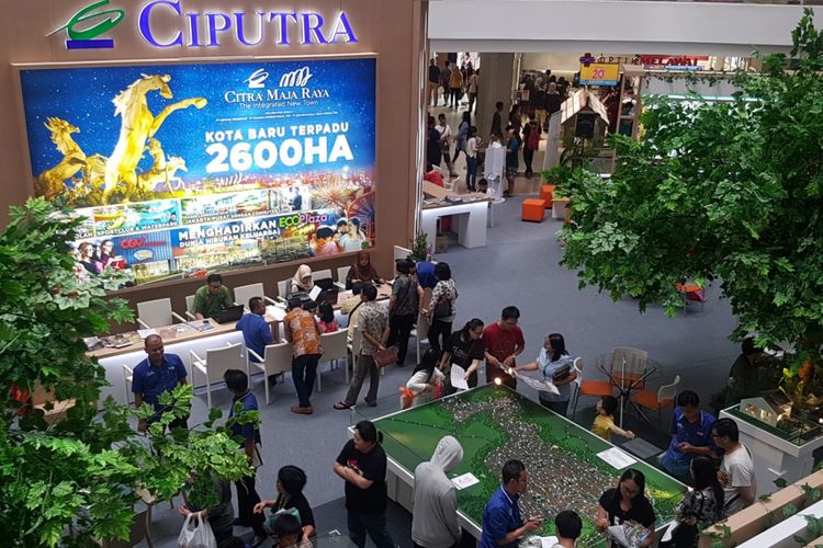 Pameran Citra Maja Raya di Citra Land, Grogol, Jakarta Barat, Selasa (10/4/2018) diserbu pembeli.
