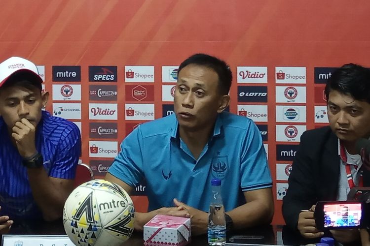 Tim PSIS Semarang jumpa pers jelang pertandingan lawan Semen Padang