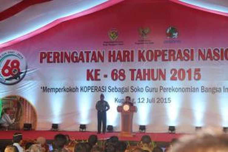 Wakil Presiden (Wapres) Jusup Kalla, ketika memberikan sambutan dalam acara peringatan Hari Koperasi Nasional ke -68 di Kupang, Nusa Tenggara Timur (NTT), Minggu (12/7/2015)