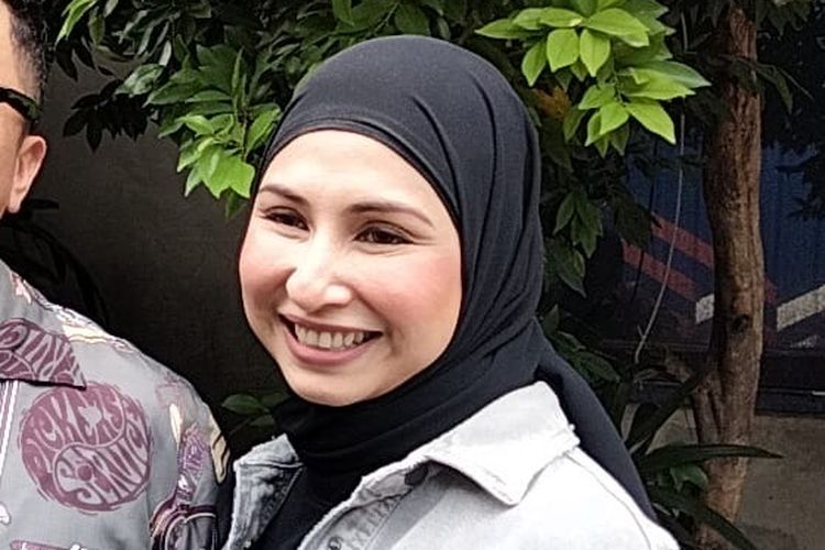 Steffi Zamora Dikabarkan Pacaran dengan Nino Fernandez, Deswita Maharani: Aku Doakan yang Terbaik