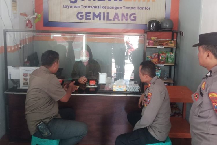 Ponsel Dipinjam 5 Menit, Agen Bank di Banyuwangi Kehilangan Rp19 Juta