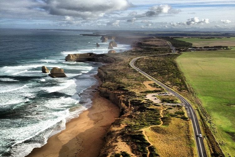Great Ocean Road Drive, Victoria (12 Apostles Helicopters) 