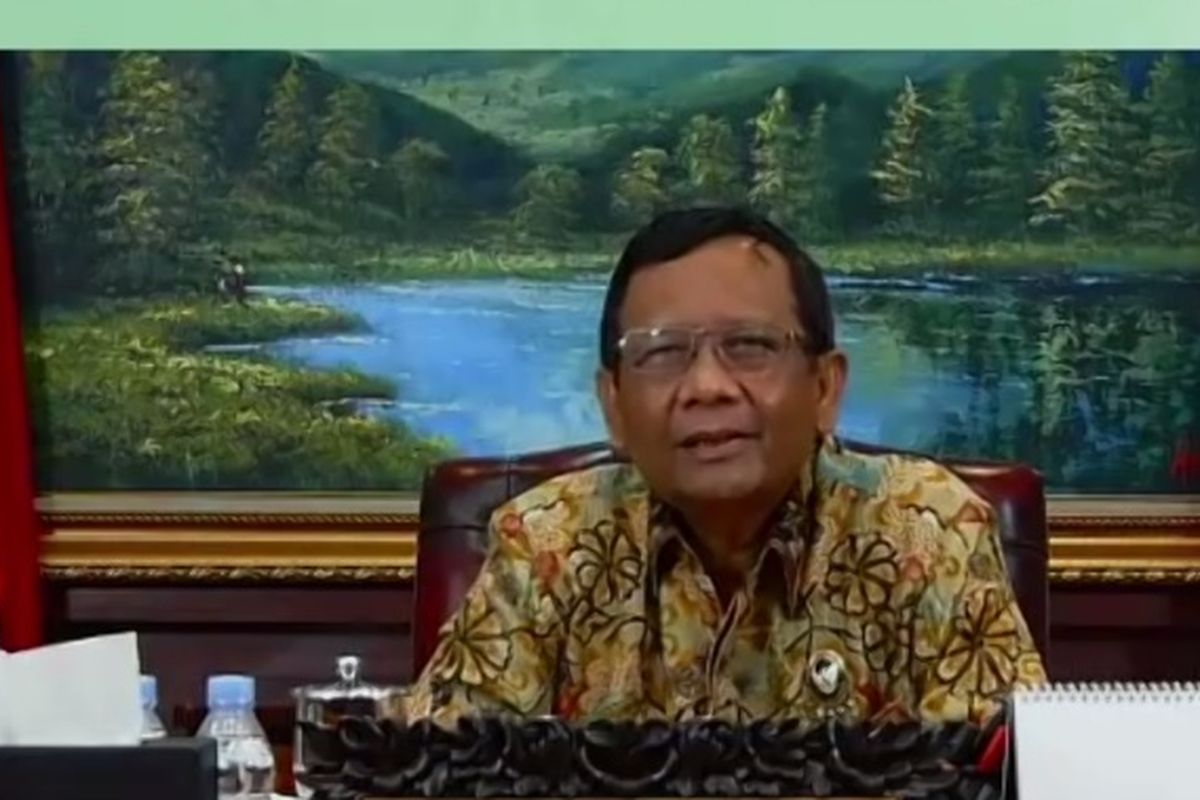 Coordinating Minister for Political, Legal and Security Affairs Mahfud MD during an online discussion. 
