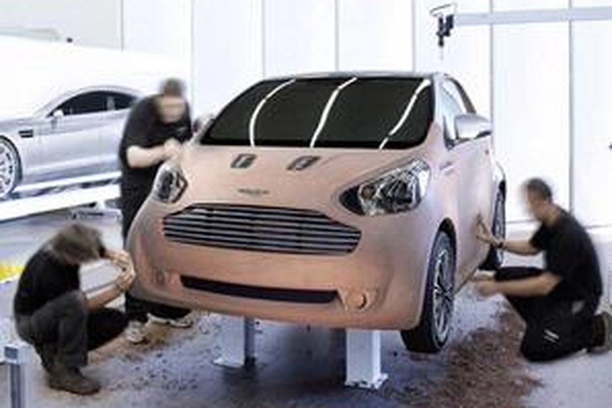 Aston Martin Cygnet, mobil mini mewah dengan basis Toyota iQ.